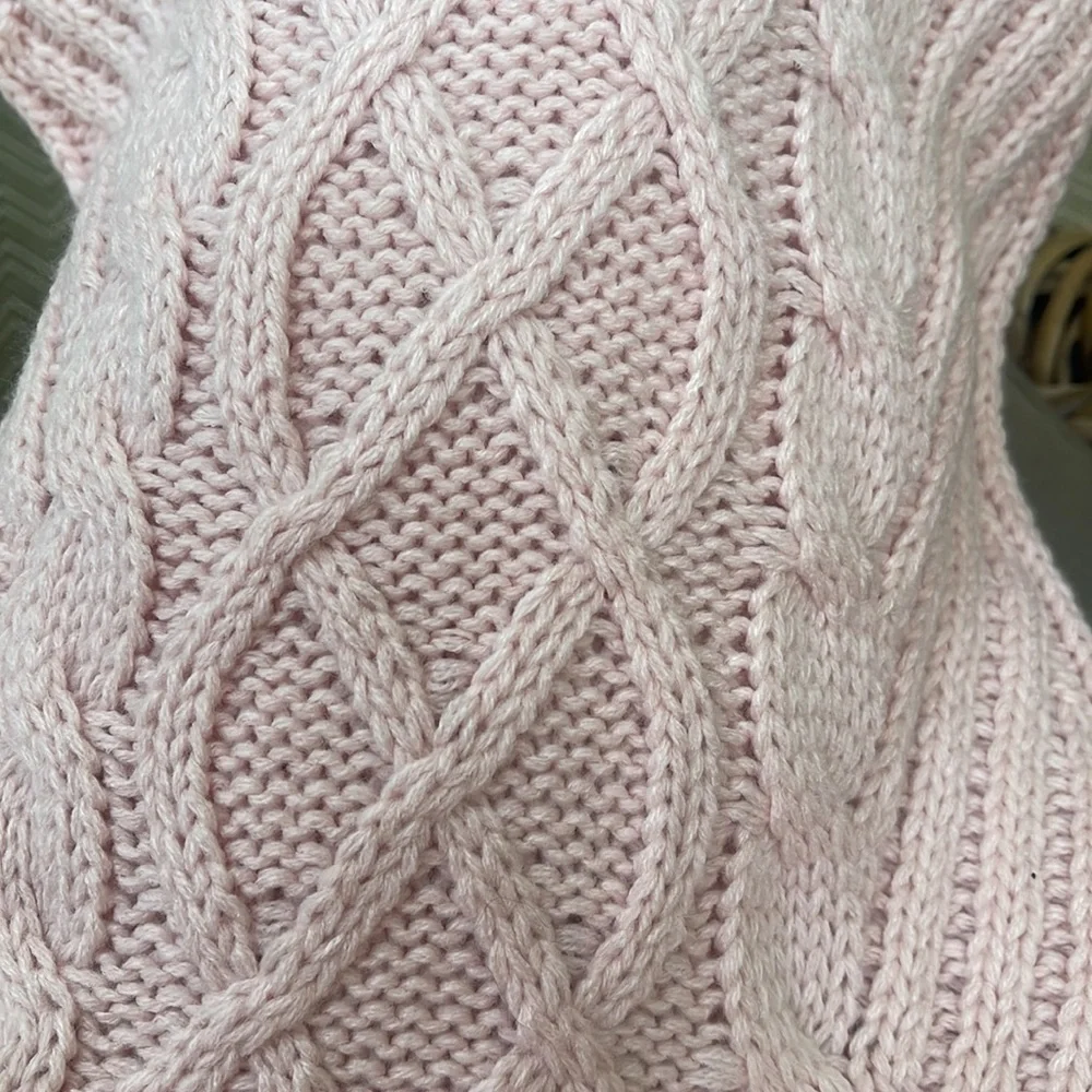 New York & Company NWT Pale Pink Infinity Scarf